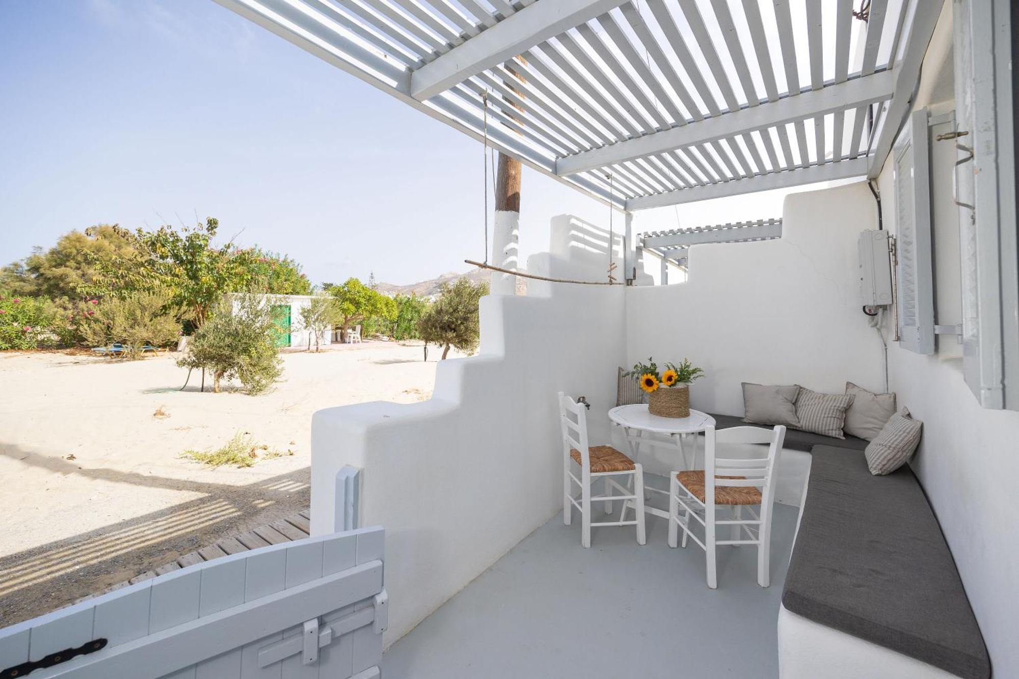 Flisvos Beach Apartments Naxos City Экстерьер фото